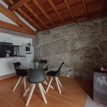 Aldeia Do Pontido * פאפה